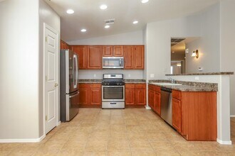 8187 S Camino SERPE in Tucson, AZ - Building Photo - Building Photo