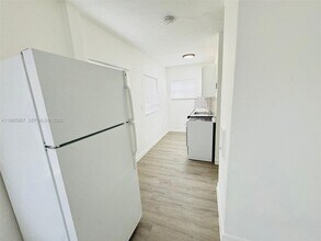 2900 W Flagler St in Miami, FL - Building Photo - Building Photo