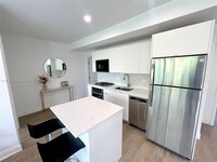 850 Jefferson Ave, Unit 22 in Miami Beach, FL - Building Photo - Building Photo