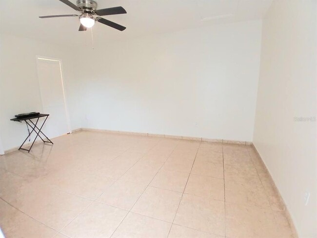 221 Caribbean Dr in Davenport, FL - Building Photo - Building Photo