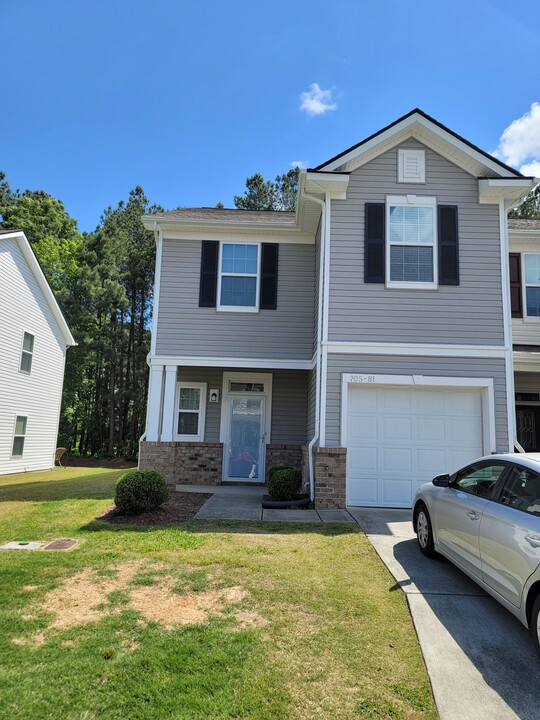 705 Keystone Park Dr in Morrisville, NC - Building Photo