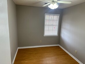 8425 Cedarcrest Dr in Southaven, MS - Building Photo - Building Photo