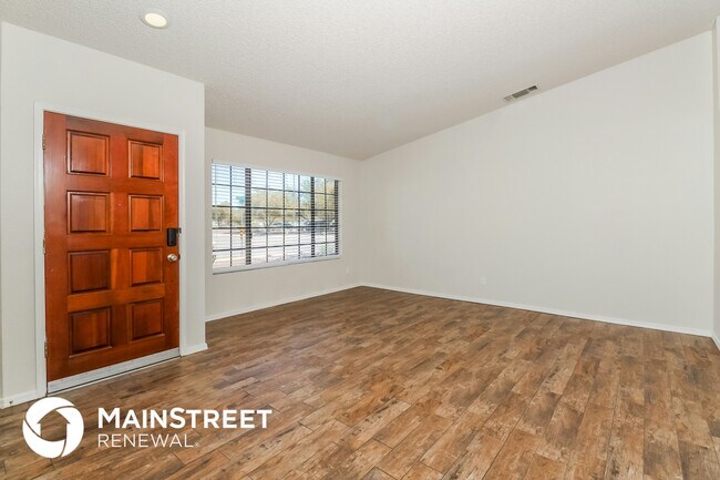 1576 W Highsmith Dr in Tucson, AZ - Building Photo - Building Photo