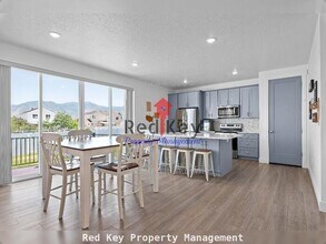 605 Kings Lndg in Tooele, UT - Building Photo - Building Photo