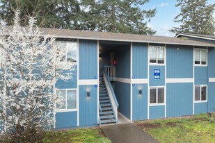 McChord Tudor Haus in Lakewood, WA - Building Photo