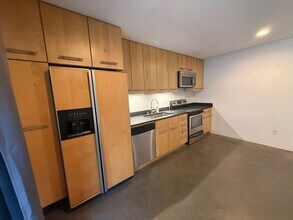 2204 S Norman St in Seattle, WA - Building Photo - Building Photo