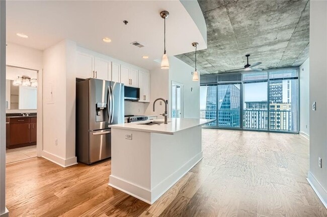 property at 950 W Peachtree St NW
