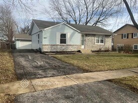 16817 91st Ave in Orland Hills, IL - Building Photo