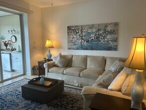 2389 Hidden Lake Ct, Unit Naples florida in Naples, FL - Building Photo - Building Photo