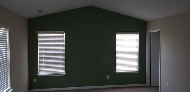 5509 Oakgate Dr in Greensboro, NC - Building Photo - Building Photo