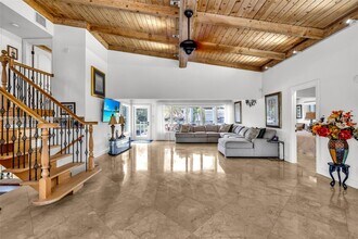 2613 Tortugas Ln in Fort Lauderdale, FL - Foto de edificio - Building Photo