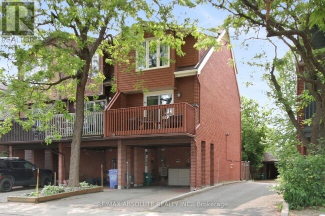property at 252 Bruyère St