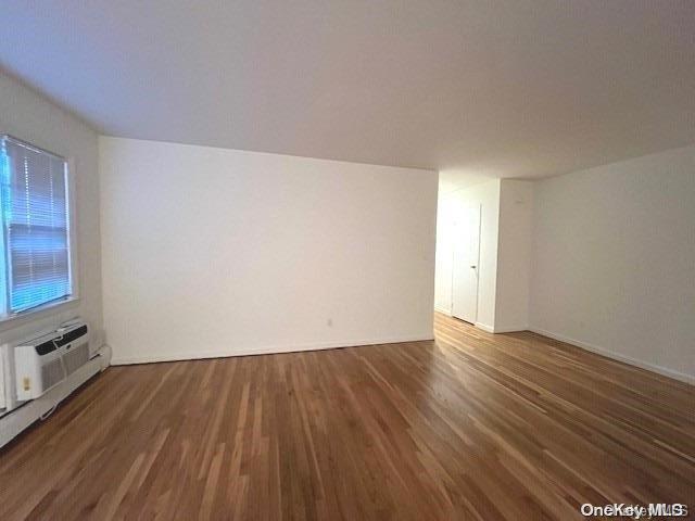 96 Shore Rd-Unit -D1 in Sands Point, NY - Building Photo - Building Photo