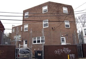 2528-2530 Potter St in Philadelphia, PA - Building Photo