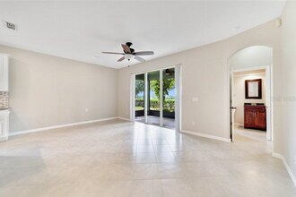 15601 Bay Vista Dr in Clermont, FL - Building Photo - Building Photo