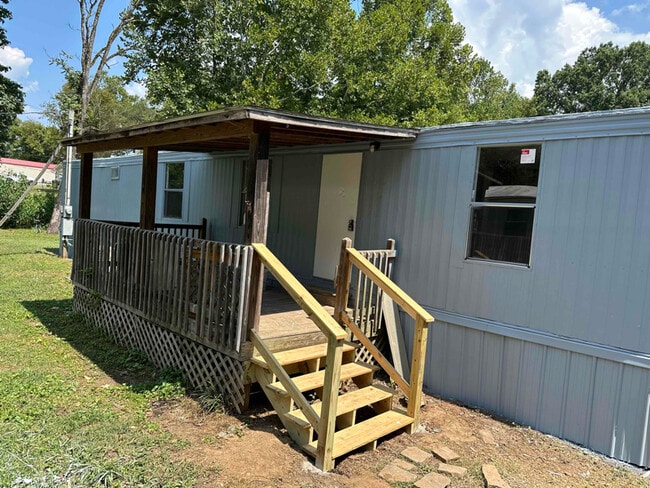 property at 434 N Pine St