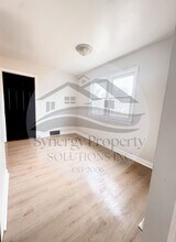 467 Collins Dr in Mansfield, OH - Building Photo - Building Photo