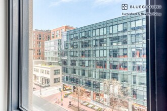 425 Massachusetts Ave NW in Washington, DC - Building Photo - Building Photo