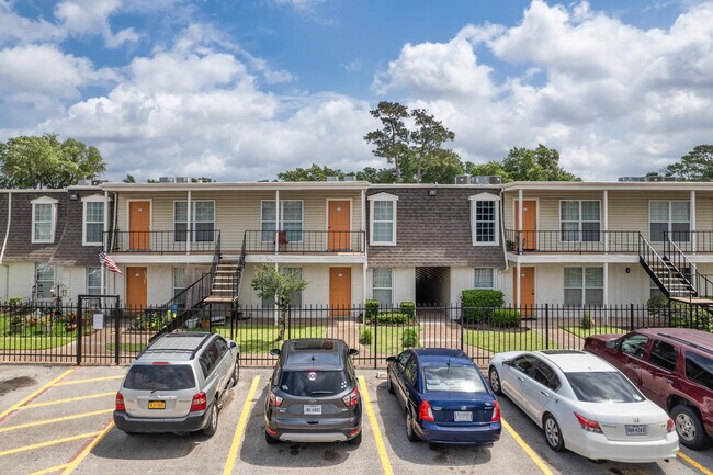 Havenwood Apartment Homes in Houston, TX - Building Photo - Building Photo