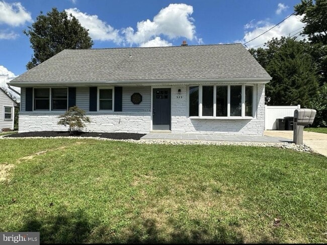 property at 579 Lehigh Rd