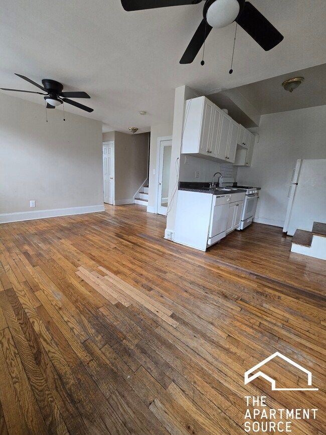 2859 W Berteau Ave in Chicago, IL - Building Photo - Building Photo