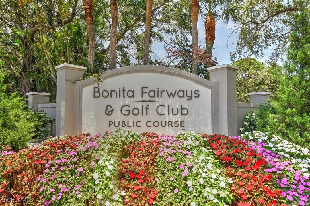 26691 Rosewood Pointe Dr in Bonita Springs, FL - Building Photo