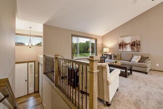 1150 Depue Dr, Unit 1 in Champlin, MN - Building Photo - Building Photo