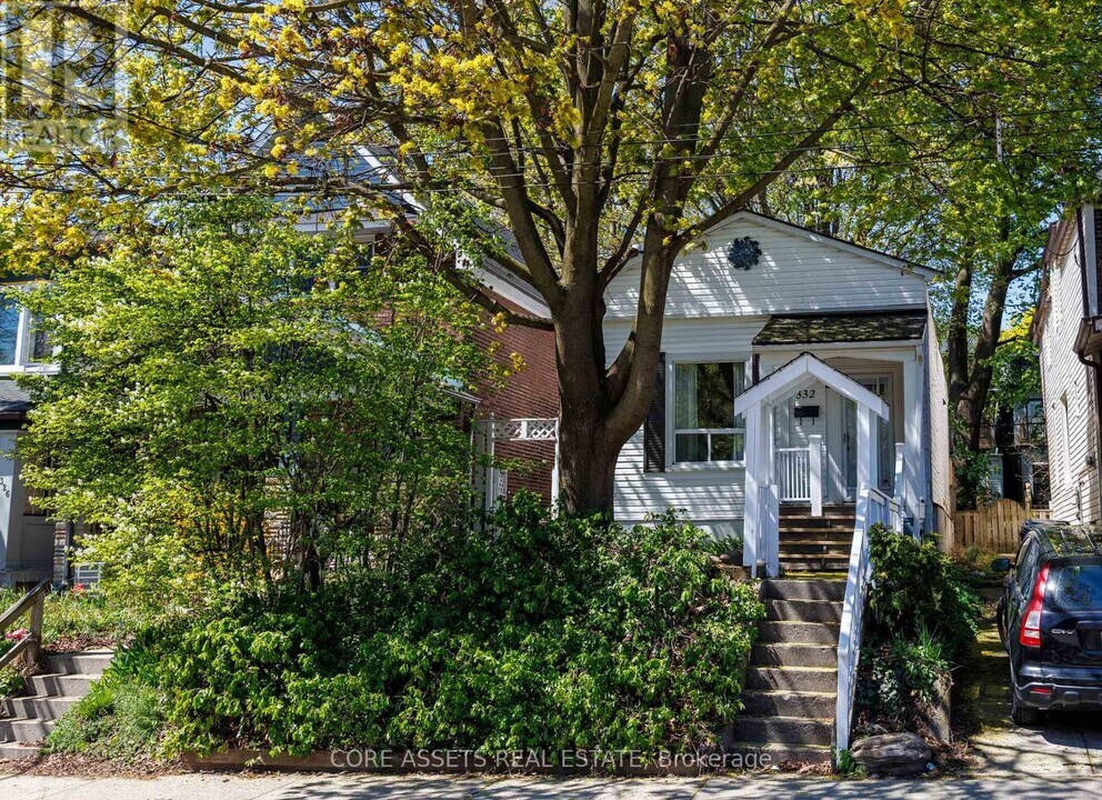 332 Woodfield Rd. in Toronto, ON - Building Photo