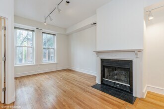 1950 N Hudson Ave in Chicago, IL - Building Photo - Building Photo