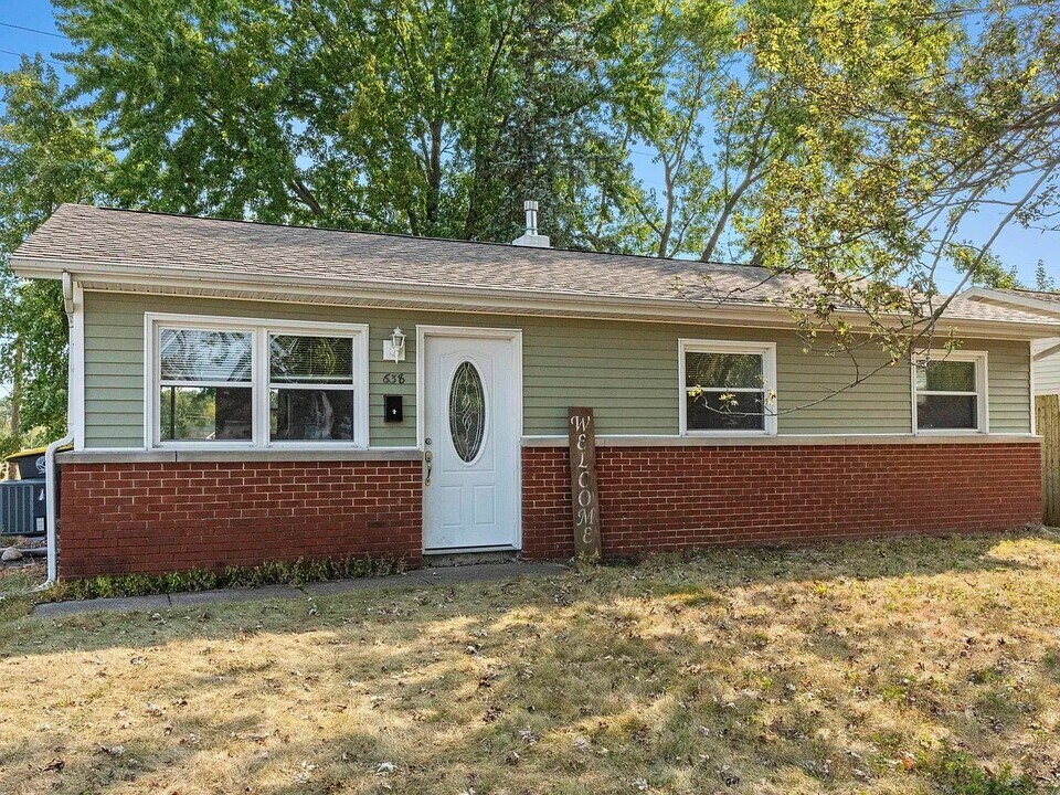 638 Kimberton Dr in Fort Wayne, IN - Building Photo