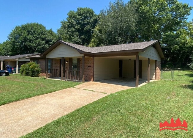 5870 Jackson Dr in Horn Lake, MS - Building Photo - Building Photo