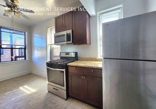 6405 N Glenwood Ave in Chicago, IL - Building Photo - Building Photo