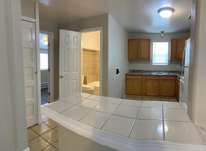 1220 S Lea St in Clovis, NM - Building Photo - Building Photo