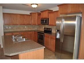 7203 Waldon Park Lane in Charlotte, NC - Building Photo - Building Photo