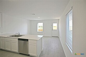 5014 Winecup Cv in Converse, TX - Building Photo - Building Photo