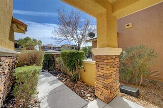 5385 Bristol Bend Ct in Las Vegas, NV - Building Photo - Building Photo