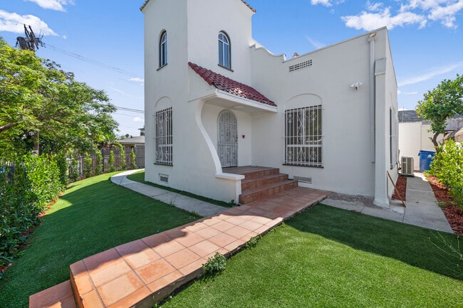 property at 1905 S Orange Dr