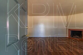 51 E Mendocino Ave in Stockton, CA - Building Photo - Building Photo