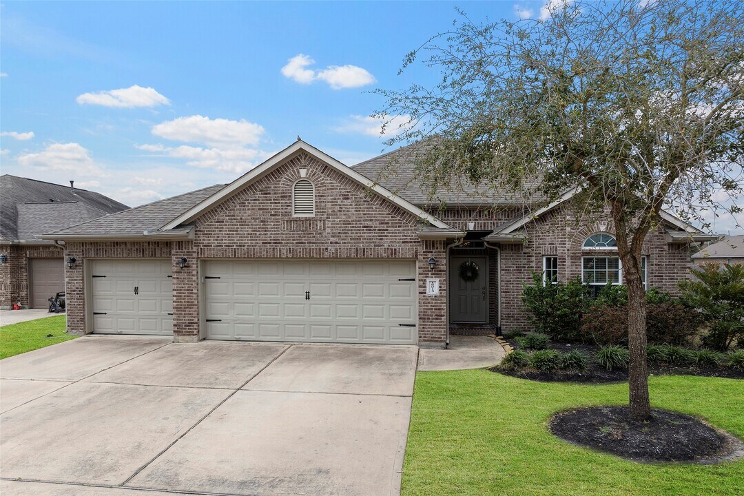16015 Jaime Knoll Ln in Hockley, TX - Building Photo