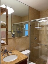 5495 SW 80th St-Unit -5495 in Miami, FL - Building Photo - Building Photo