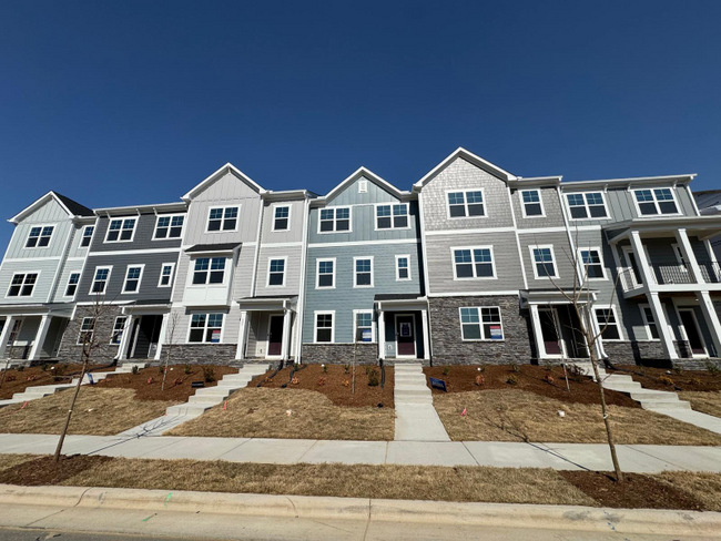 609 Cassa Clubhouse Wy in Knightdale, NC - Building Photo - Building Photo