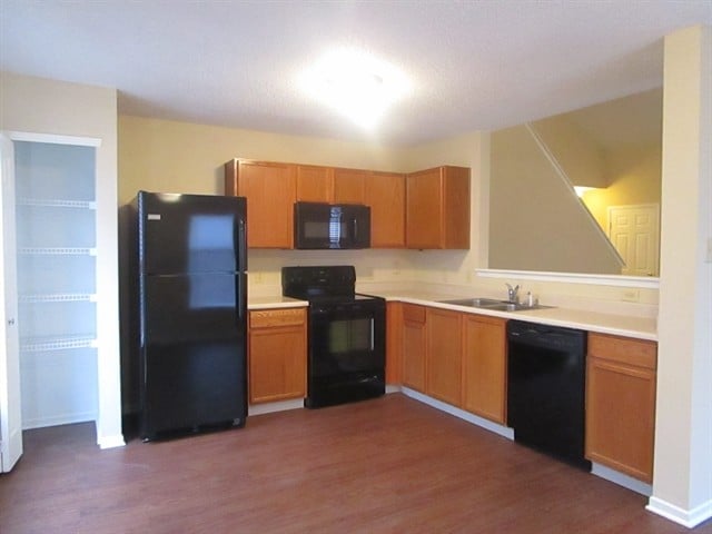 2823 Everbloom Pl in Indianapolis, IN - Foto de edificio - Building Photo