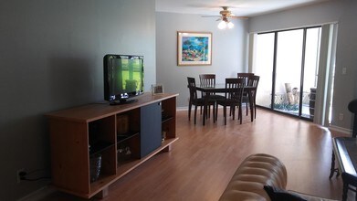 5650 Camino Del Sol-Unit -101 in Boca Raton, FL - Building Photo - Building Photo