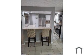 Room in House on White Oak Trail in Stone Mountain, GA - Building Photo - Building Photo