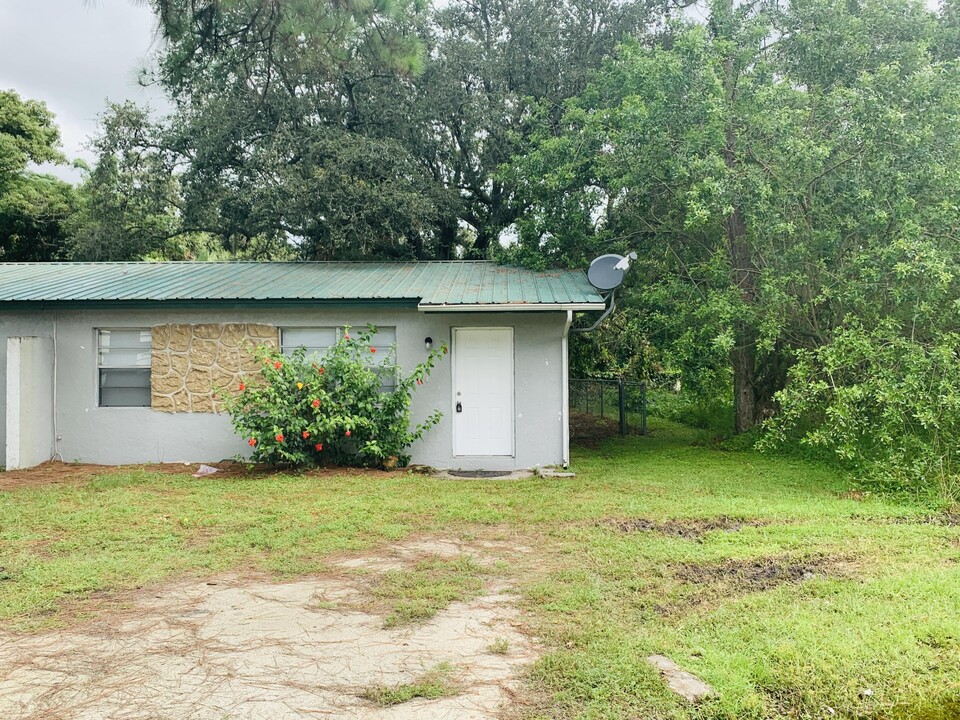 3370 NW 40th Dr in Okeechobee, FL - Building Photo