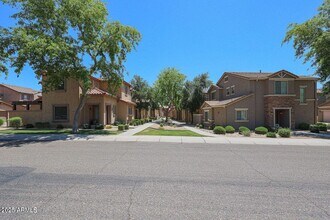 3676 W Muirfield Ct in Anthem, AZ - Building Photo - Building Photo
