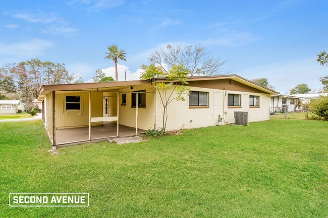 6835 Mother Goose Rd in Jacksonville, FL - Building Photo - Building Photo