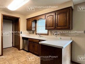 1331 Ponderosa Ave in Green Bay, WI - Building Photo - Building Photo