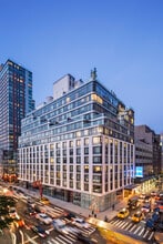 Oskar Luxury Apartments in New York, NY - Building Photo - Building Photo
