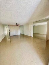 7410 NW 18th St, Unit 102 in Margate, FL - Building Photo - Building Photo